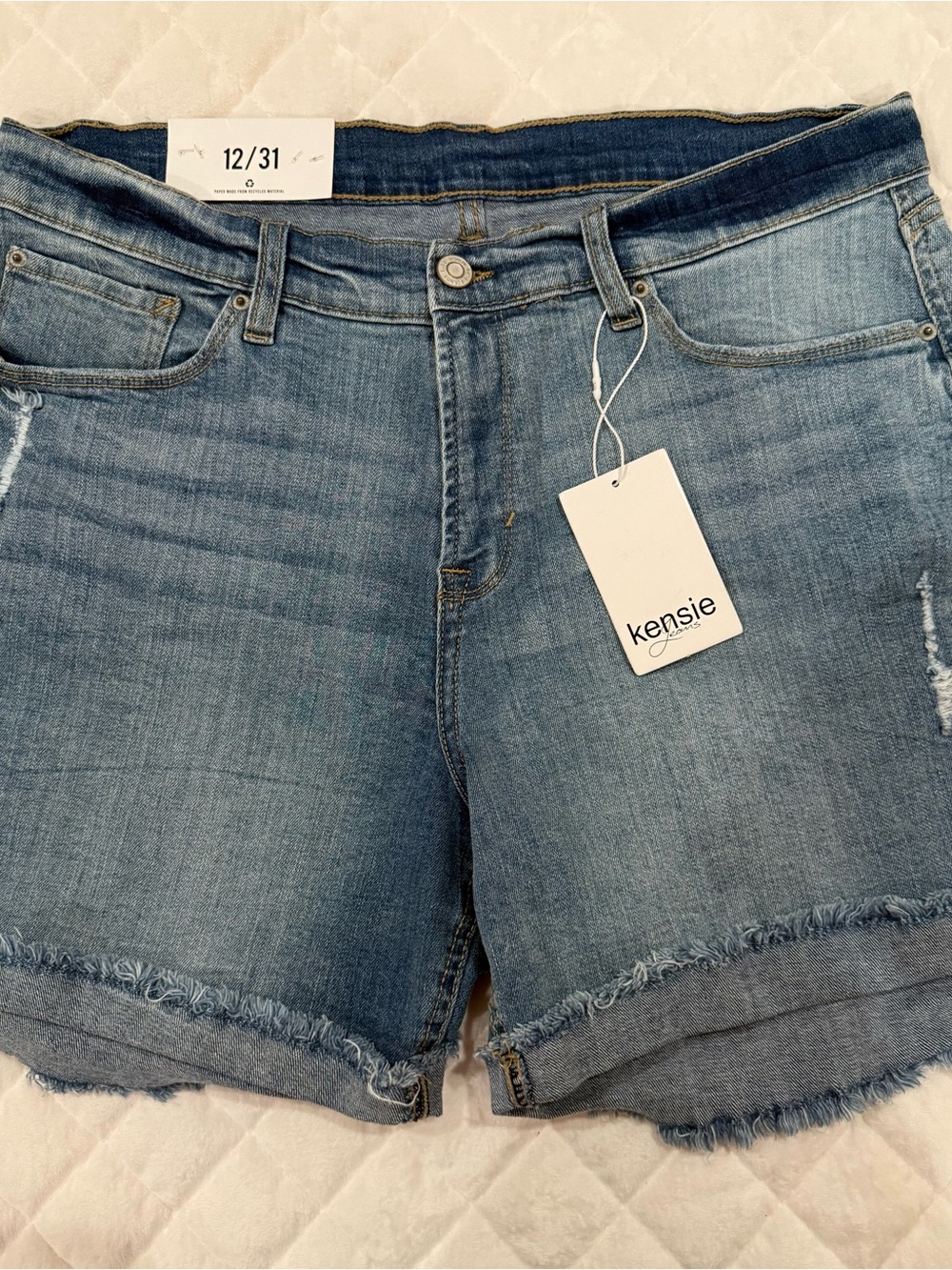 Kensie Light Blue Denim Jean Shorts - Size 12/31 NWT